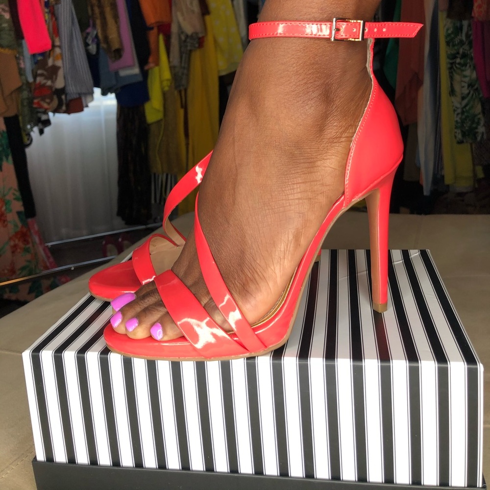 Jessica Simpson coral strap heels